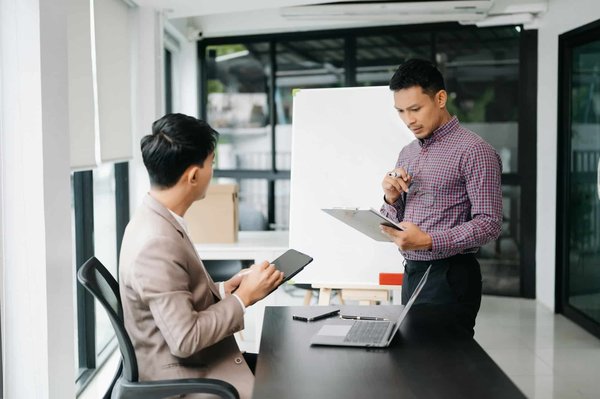 How to control your meeting room reservations with a cloud solution ?